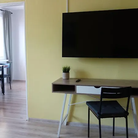Byt 10 Minut Od Centra Apartment *
