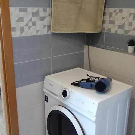 Byt 10 Minut Od Centra Apartment